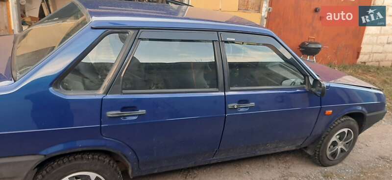 Седан ВАЗ / Lada 21099 2002 в Запоріжжі