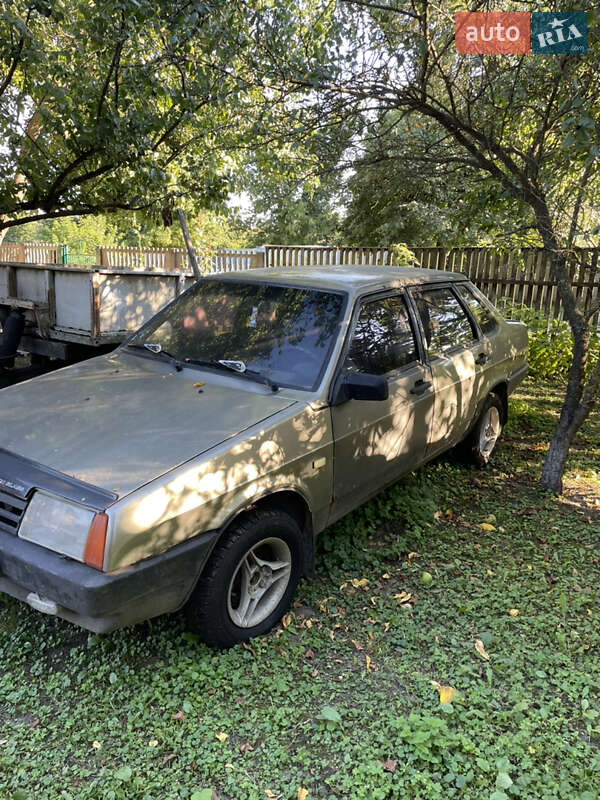 Седан ВАЗ / Lada 21099 2000 в Белой Церкви