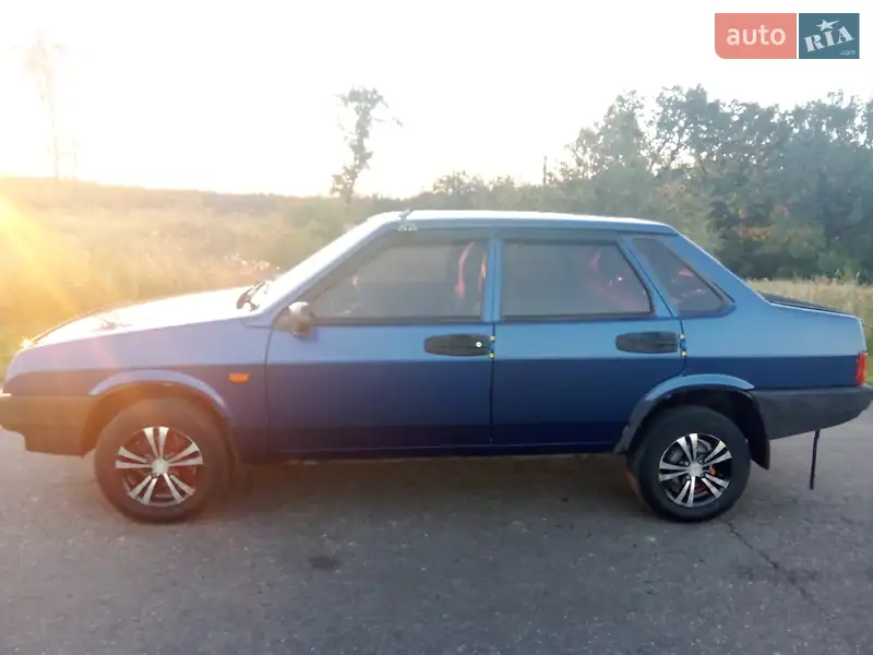 ВАЗ / Lada 21099