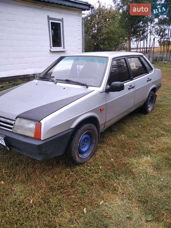 Седан ВАЗ / Lada 21099 2002 в Черкассах