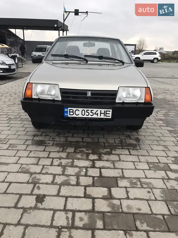 ВАЗ / Lada 21099