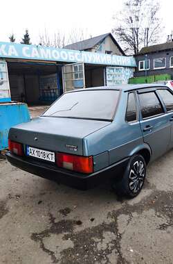 Седан ВАЗ / Lada 21099 2001 в Харькове