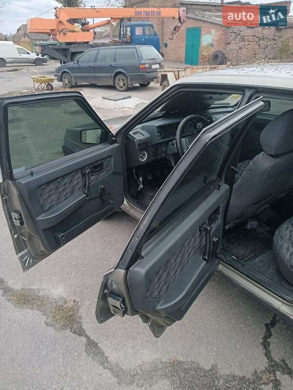 Седан ВАЗ / Lada 21099 2002 в Нікополі