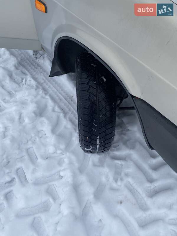 Седан ВАЗ / Lada 21099 2009 в Сарнах