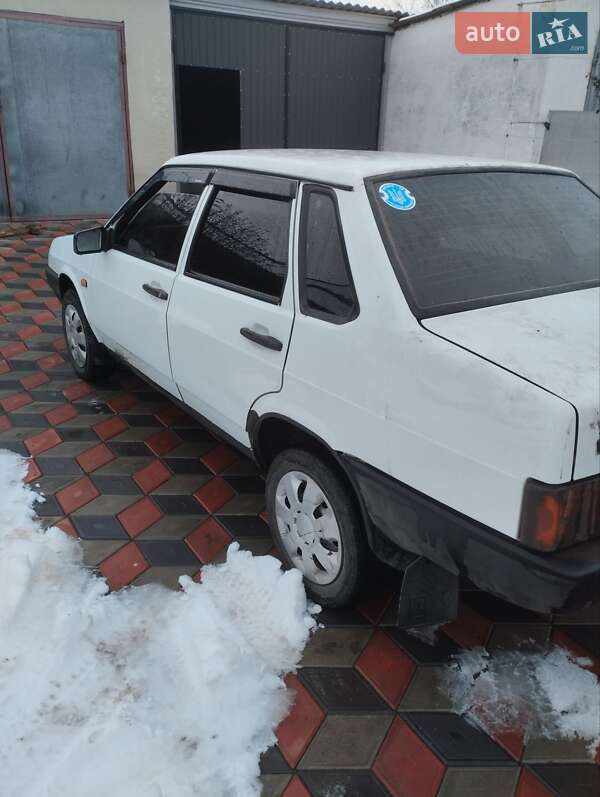 Седан ВАЗ / Lada 21099 2005 в Голованівську