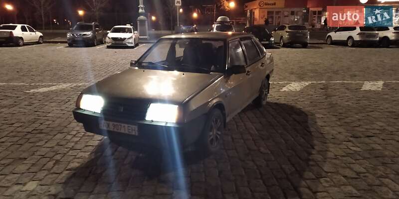 Седан ВАЗ / Lada 21099 1999 в Харькове