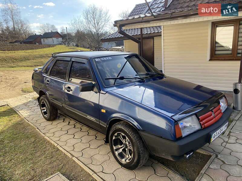 Седан ВАЗ / Lada 21099 2005 в Черновцах