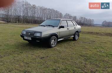 Седан ВАЗ 21099 2004 в 