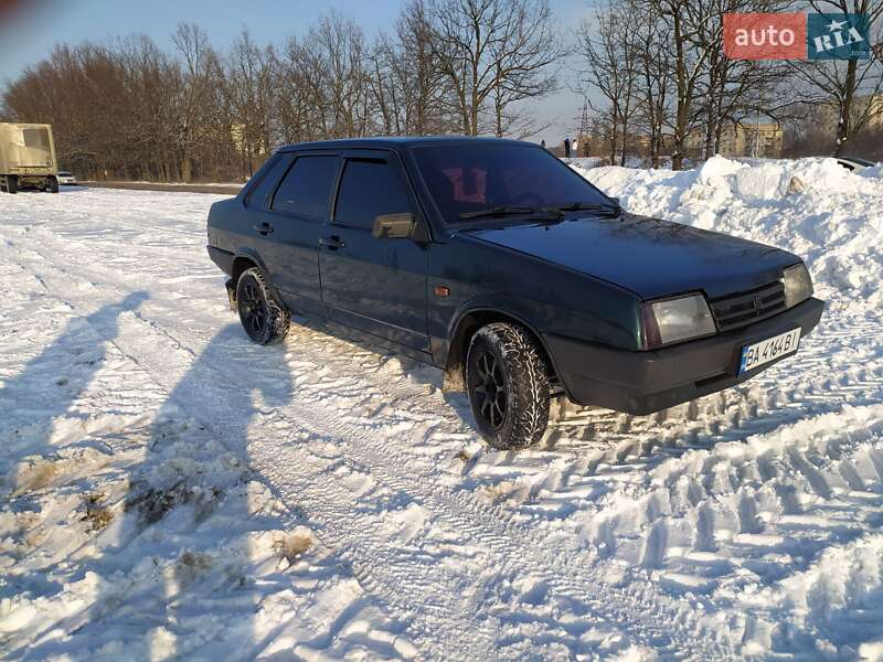 Седан ВАЗ / Lada 21099 2003 в Кропивницком