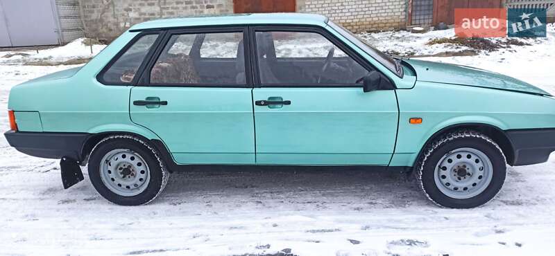 Седан ВАЗ / Lada 21099 2003 в П'ятихатках фото 5 Седан ВАЗ / Lada 21099 2003 в П'ятихатках