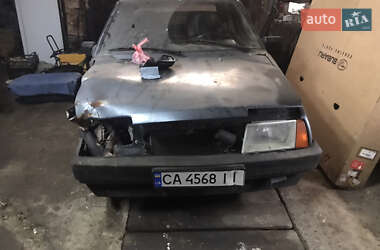 Седан ВАЗ / Lada 21099 2001 в Черновцах