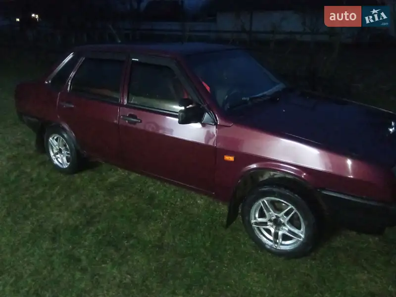 ВАЗ / Lada 21099