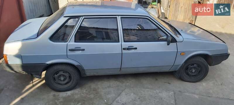 Седан ВАЗ / Lada 21099 2004 в Прилуках