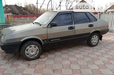 Седан ВАЗ / Lada 21099 2001 в Козятині