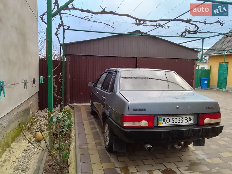 ВАЗ / Lada 21099