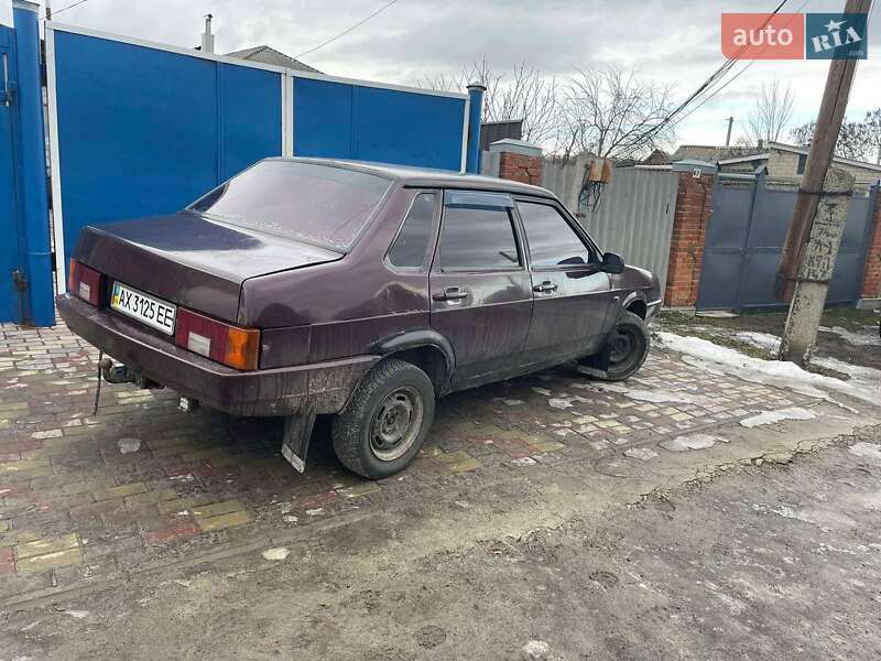 Седан ВАЗ / Lada 21099 1993 в Харькове