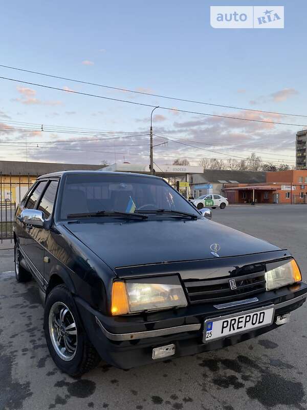 Седан ВАЗ / Lada 21099 2002 в Чернигове