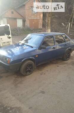 Седан ВАЗ / Lada 21099 2007 в Черновцах