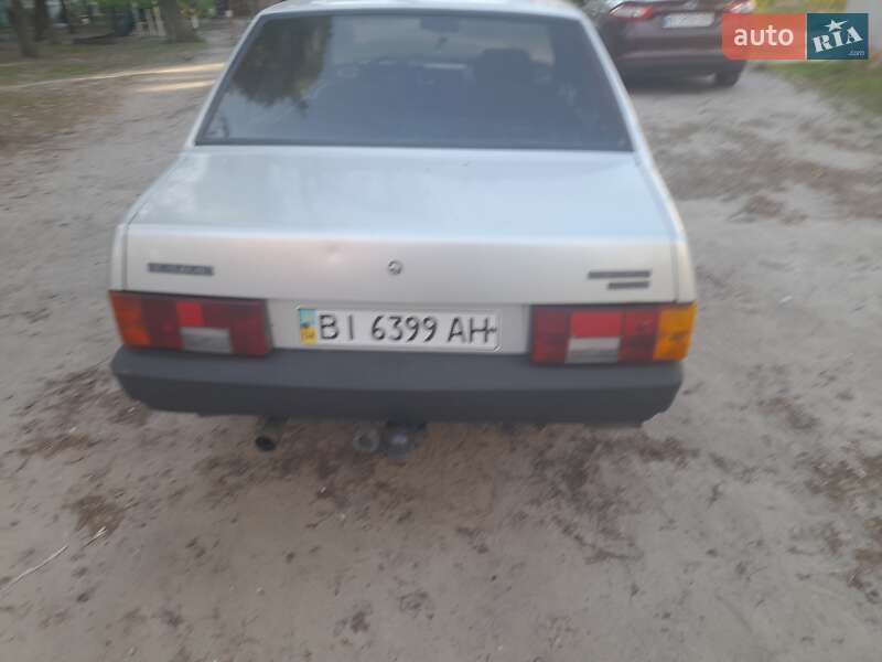 Седан ВАЗ / Lada 21099 2001 в Кременчуге