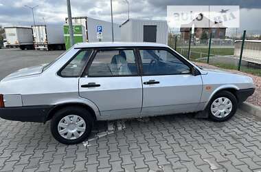 Седан ВАЗ / Lada 21099 2003 в Луцьку