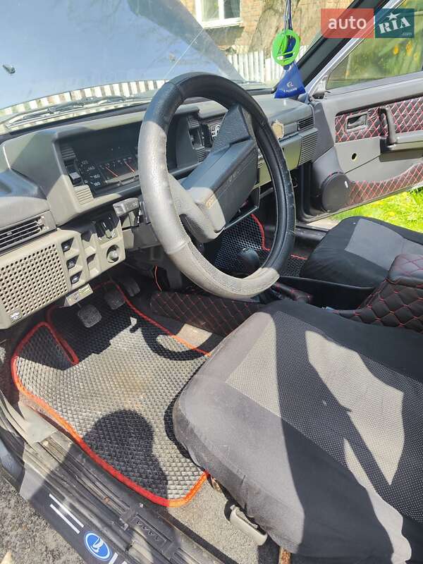 Седан ВАЗ / Lada 21099 2006 в Чернигове