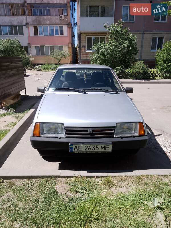 Седан ВАЗ / Lada 21099 2003 в Дніпрі