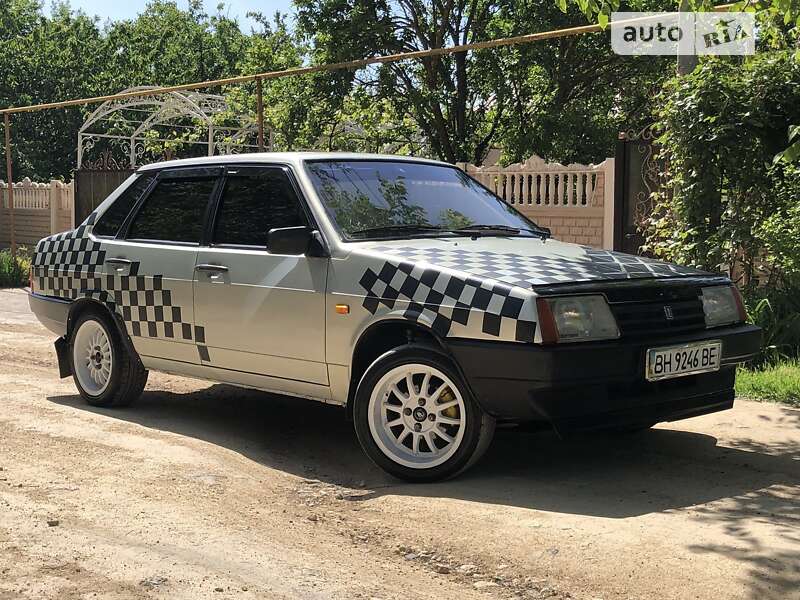 Седан ВАЗ / Lada 21099 1998 в Теплодаре