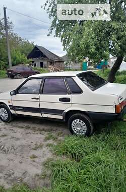 Седан ВАЗ / Lada 21099 1992 в Путивле