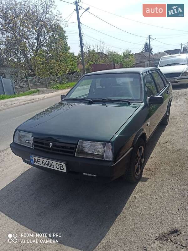 Седан ВАЗ / Lada 21099 2002 в Днепре