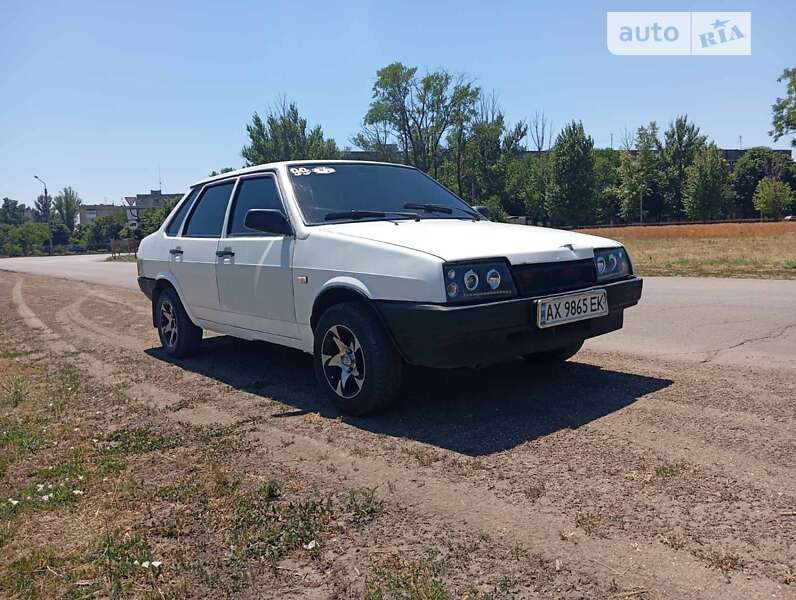 Седан ВАЗ / Lada 21099 1996 в Покрові