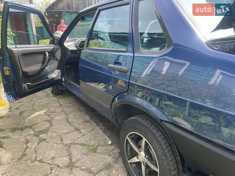 Седан ВАЗ / Lada 21099 2007 в Шостке