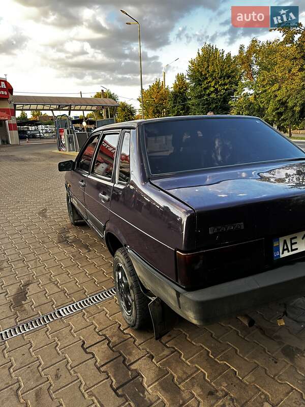Седан ВАЗ / Lada 21099 1999 в Кривому Розі