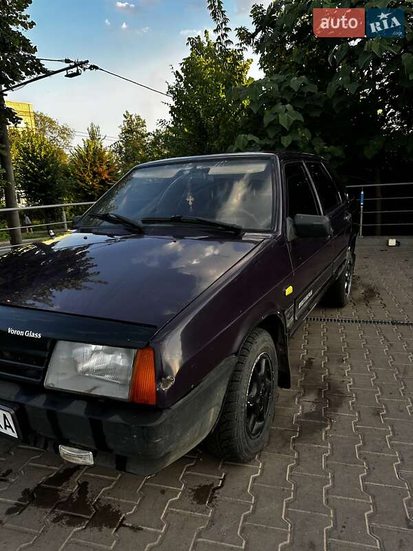 Седан ВАЗ / Lada 21099 1999 в Кривому Розі