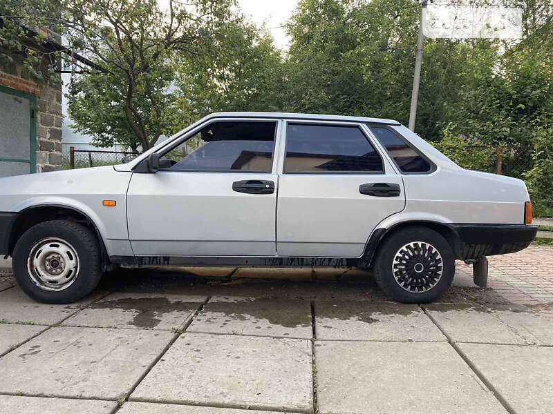 Седан ВАЗ / Lada 21099 2004 в Дрогобыче