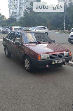 Седан ВАЗ / Lada 21099 2005 в Киеве