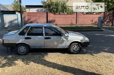 Седан ВАЗ / Lada 21099 2004 в Сумах