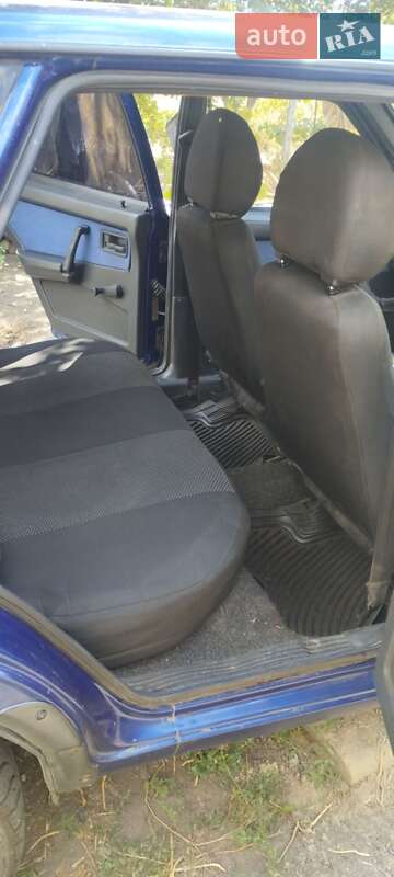 Седан ВАЗ / Lada 21099 2004 в Днепре фото 4 Седан ВАЗ / Lada 21099 2004 в Днепре