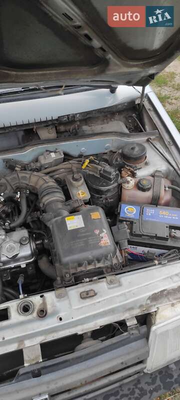 Седан ВАЗ / Lada 21099 2004 в Черновцах
