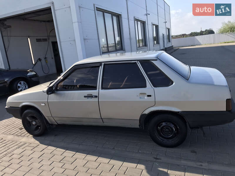 ВАЗ / Lada 21099 2009