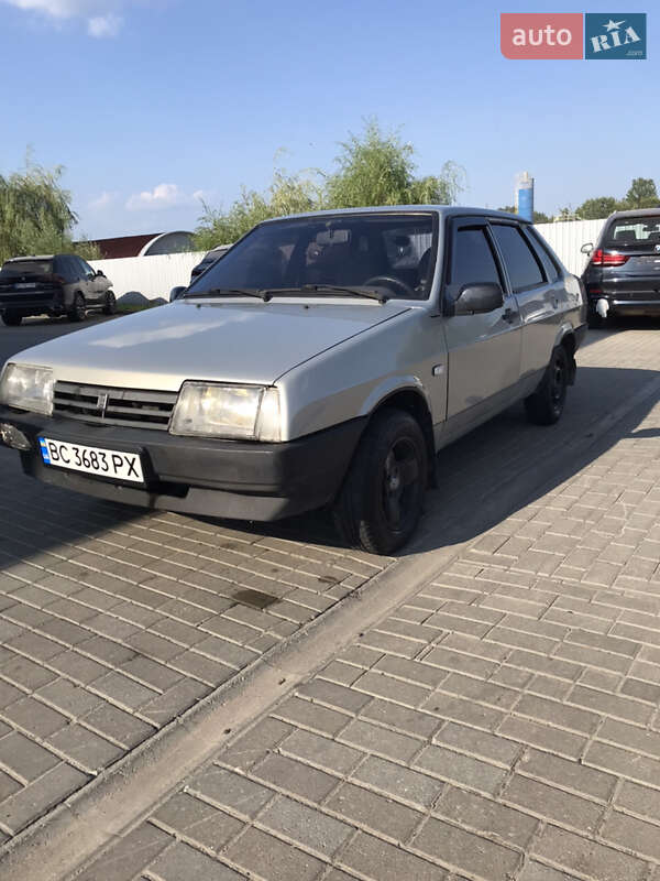 Седан ВАЗ / Lada 21099 2009 в Львове