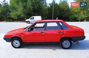 Седан ВАЗ / Lada 21099 1992 в Болграде