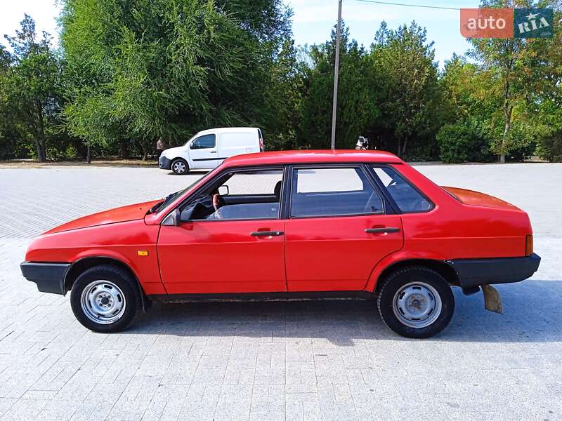Седан ВАЗ / Lada 21099 1992 в Болграде фото 8 Седан ВАЗ / Lada 21099 1992 в Болграде