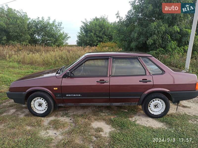 Седан ВАЗ / Lada 21099 1996 в Запорожье