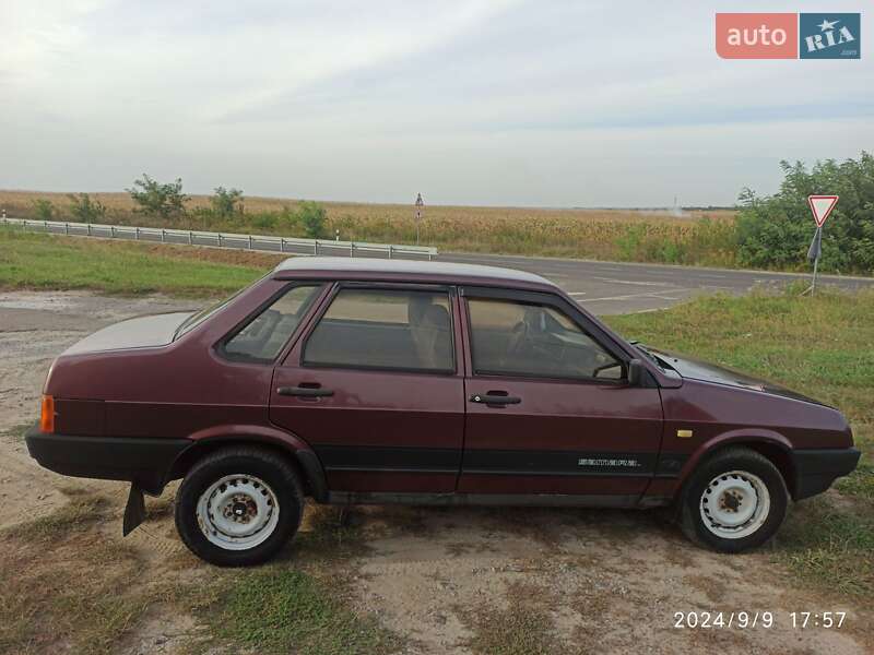 Седан ВАЗ / Lada 21099 1996 в Запорожье