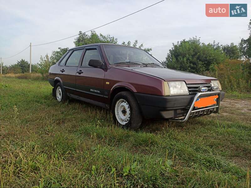 Седан ВАЗ / Lada 21099 1996 в Запорожье