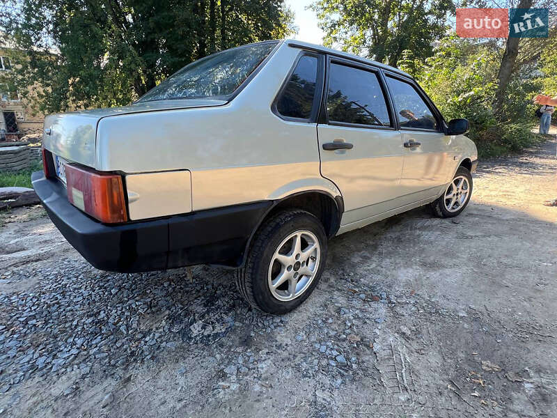 Седан ВАЗ / Lada 21099 2007 в Львове фото 13 Седан ВАЗ / Lada 21099 2007 в Львове