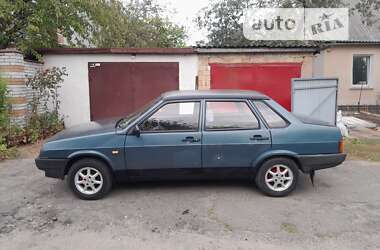 Седан ВАЗ / Lada 21099 2001 в Києві