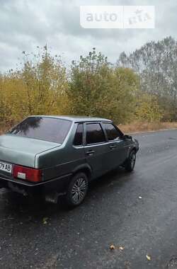 Седан ВАЗ / Lada 21099 2004 в Пирятині