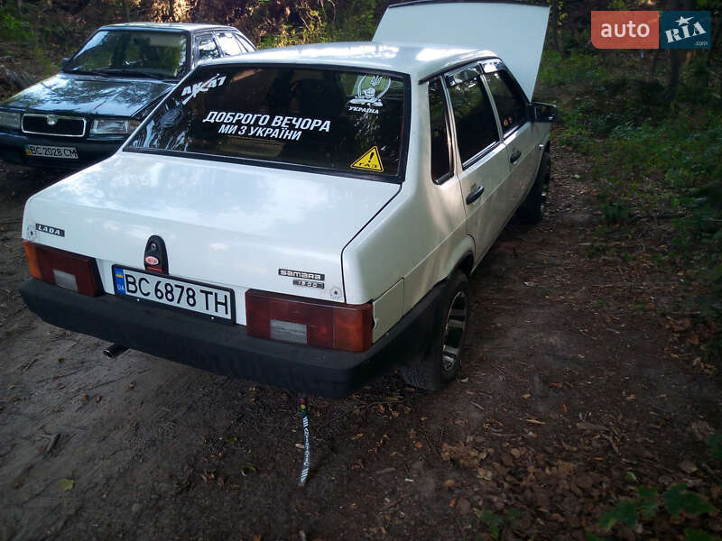 Седан ВАЗ / Lada 21099 2000 в Львове