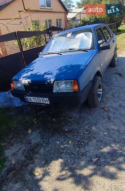 Седан ВАЗ / Lada 21099 2006 в Новгородці